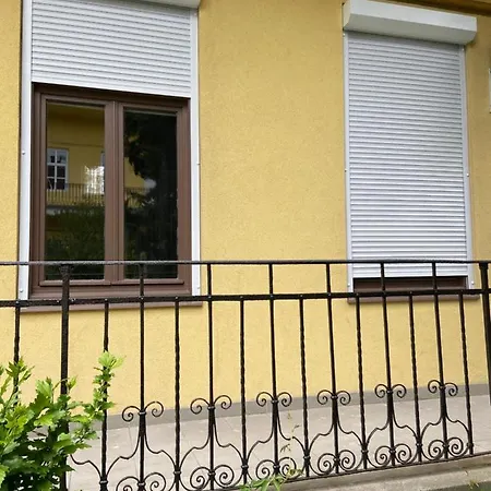 Senorita2 Maganszallas Miszkolc Zewnętrze zdjęcie